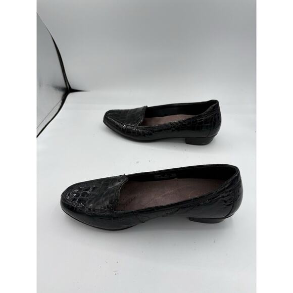 Clarks Artisan Loafers Womens 9 Keesha Luca Slip On Crocodile Patent Leather A1 - Picture 9 of 10